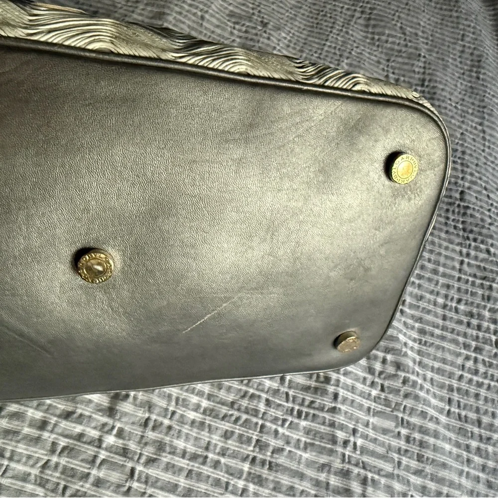 Bulgari Handbag with Crossbody Strap - Picture 13 of 16